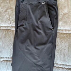 Men's Vuori Medium Joggers (Dark Chocolate Brown Color)